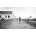 In bicicletta per il campo profughi di Altamura (Bari), primi anni Cinquanta